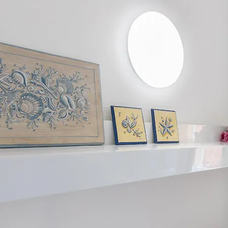 Lo Squalo With High Speed Wifi And Private Garden Olbia
