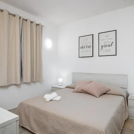 Lo Squalo With High Speed Wifi And Private Garden Casa de Férias Olbia