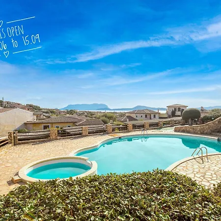 Lo Squalo With High Speed Wifi And Private Garden