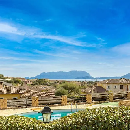 Lo Squalo With High Speed Wifi And Private Garden Feriehus Olbia
