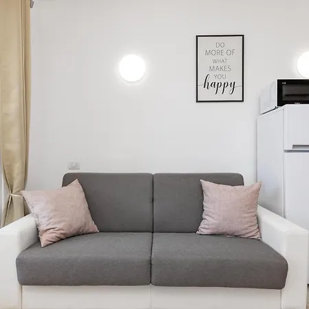 Lo Squalo With High Speed Wifi And Private Garden * オルビア