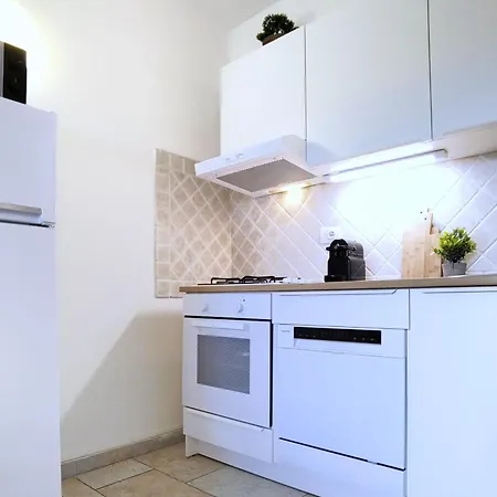 Semesterbostad Lo Squalo With High Speed Wifi And Private Garden *