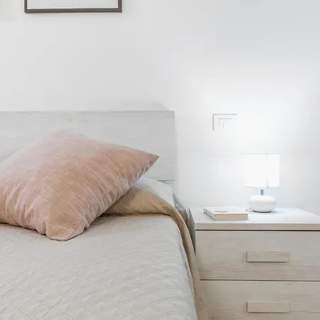 Feriehus Lo Squalo With High Speed Wifi And Private Garden Olbia