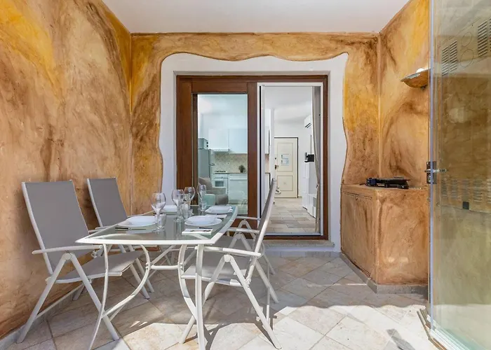 Lo Squalo Ольбія